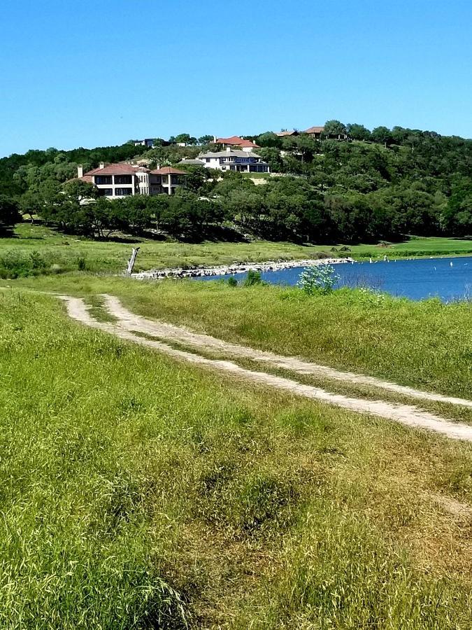Hill Country Haute N Haus Relax And Renew Fischer Екстериор снимка