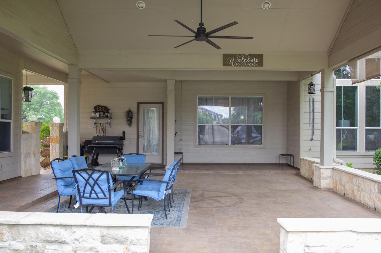 Hill Country Haute N Haus Relax And Renew Fischer Екстериор снимка